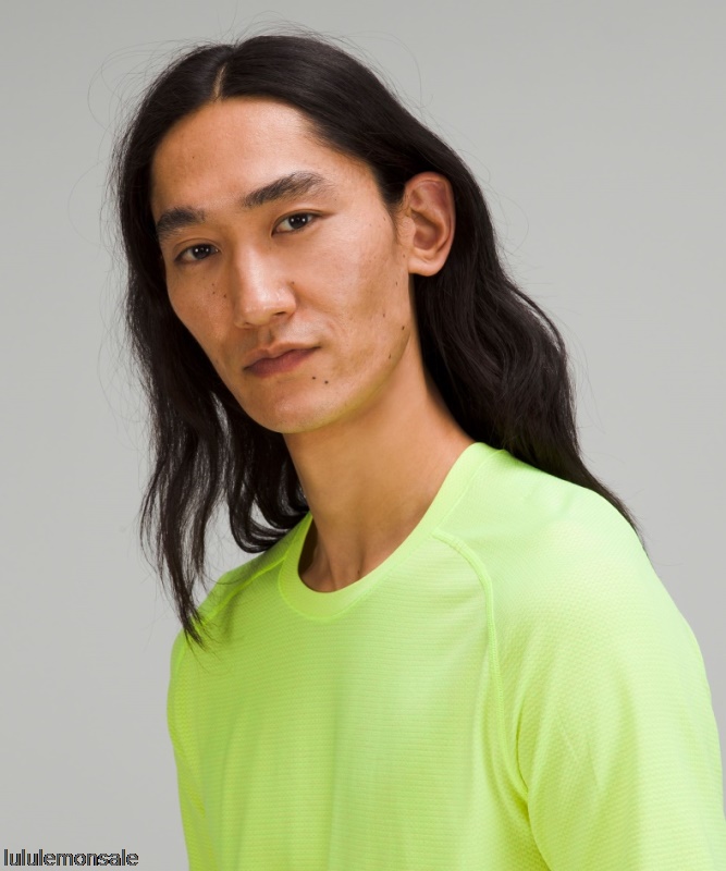 Lululemon Deutschland DELULU771 | Metal Vent Tech Kurzarmshirt 20 Electric Lemon
